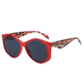 Occhiali da sole oversize rossi con lenti scure e aste con motivo mimetico - Montatura Rossa Lenti Grigie (Aste Mimetiche)
