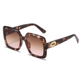 Fashionable square tortoise shell sunglasses with gradient brown to pink lenses - Leopard Frame Tea Pink Lens