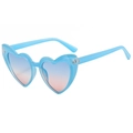 Occhiali da sole fashion a cuore con montatura azzurra e lenti sfumate rosa - Montatura Blu Lenti Blu Rosa