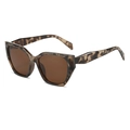 Lunettes de soleil œil-de-chat tendance en écaille avec verres bruns et branches larges - Écaille de Tortue Verre Thé
