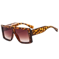 Fashionable oversized square sunglasses with retro tortoiseshell frame and brown gradient lenses - Leopard Frame / Tea Lens