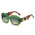 Occhiali da sole oversize a poligono con montatura verde e aste in tartaruga - Montatura Verde Lenti Verde Giallo