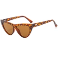 Gafas de sol ojo de gato con estampado de leopardo y lentes marrones en ángulo de 45 grados - Montura de Carey Lente Té