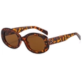 Gafas de sol retro con montura de carey, lentes marrones y detalles de remaches plateados - Montura de Carey Lente Té