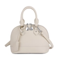 Minimalistische cremefarbene Muscheltasche mit Ledertextur und abnehmbarem Umhängegurt - Gebrochenes Weiß