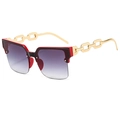 Lunettes de soleil demi-cerclées avec monture rouge noir et branches en chaîne dorée - Monture Rouge Verres Double Gris
