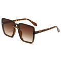 Fashion oversized square tortoise sunglasses with brown gradient lenses and metal studs - Leopard Frame / Tea Lens