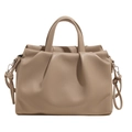 Borsa a nuvola arricciata beige chiaro con tracolla annodata e pieghe eleganti - Cachi