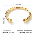 Macro detail of gold stainless steel bangle with hammered texture and dimensions - Gold Hammered Texture Style (STB-BC0021)