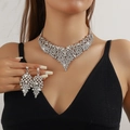 Elegant bridal silver rhinestone V-shaped necklace and drop earrings jewelry set - 2-Piece Set(GT25235) / Silver