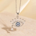Collier mauvais oeil argenté avec pierres de zircone bleues et claires sur socle - Style Pendentif Goutte Pierre Bleu Foncé (BXL0342-23)