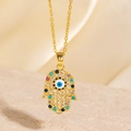 Collier Main de Fatma doré avec pierres colorées et œil protecteur sur fond pierre - Style Doré Main de Fatma en Zircone Multicolore (BXL0342-66)