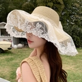 Women's straw sun hat with white lace embroidery for summer beach vacation - Beige Wedding Dress