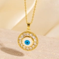 Collier Oeil du Diable doré avec pendentif en émail bleu et oxydes de zirconium - Style Disque en Émail Pavé de Zircone Doré (BXL0342-94)