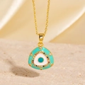 Collier triangle œil de démon doré avec émail vert et pierres de zircone colorées - Style Triangle Émail Zircone Multicolore Doré (BXL0342-106)