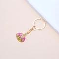 Pink and yellow gradient shell keychain with gold metal ring on pink background - 28# (Pink Gold Contrast Scallop)
