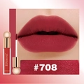 Campione dettagliato di rossetto liquido opaco vellutato #708 con applicatore - Rosso Retro (#708)