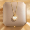 Collana con pendente a cuore dorato con intarsio in opale e zirconi sulla seta - Catena a Croce d'Oro