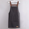Delantal de cocina impermeable gris oscuro con correas marrones y bolsillos frontales - Negro Simple (Estilo Estándar)