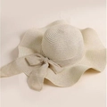 Beige wide brim straw hat with wavy edge and elegant ribbon for beach sun protection - M (56-58cm) / Beige (Linen Streamer)