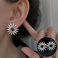 Elegant silver daisy flower stud earrings made of S925 sterling silver for women - Silver Flower Studs (ED1965)