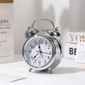 Vintage zilveren metalen 3-inch wekker met dubbele bellen en gepolijste afwerking - Zilver