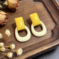 2603096b Yellow And Beige