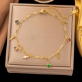 Goldenes Edelstahl-Fußkettchen mit bunten Edelsteinen und Blitz-Anhängern für Damen - Bunter Zirkonia-Blitz-Stil (B5079)