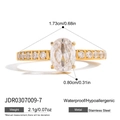 Gouden roestvrijstalen ring met grote ovale zirkoon en pavé diamanten, hypoallergene afwerking - Geometrische Stijl met Gemicrozette Zirconia (JDR0307009-7)