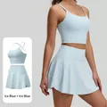 Zweiteiliges Yoga-Set in Eisblau mit Trägertop und plissiertem Tennisrock für Damen - S / Eisschmelzblau
