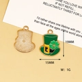 Vue détaillée des breloques émaillées chapeau vert St Patrick 19x15mm - 21 Chapeau Trèfle Vert (C) / 19x15mm
