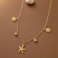 Collier en acier titane doré avec pendentifs étoile de mer, coquillage et zircone - Collier Zirconia Étoile de Mer et Coquillage (QYH1304) / Or