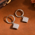 Elegante zilveren roestvrijstalen oorringen met fonkelende vierkante pave hangers - Earrings Only (Square Rhinestone) / Zilver