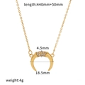 Elegante 18K vergoldete Edelstahl Halskette mit Sichelanhänger und Zirkonia Steinen - Pave-Halbmond-Stil (TN3692)