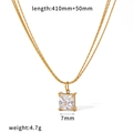 Detailansicht der 18k vergoldeten Edelstahlhalskette mit 7mm quadratischem Zirkon - Quadratischer Stein Doppelkette Stil (TN3695)