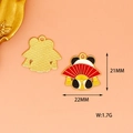 Detailweergave emaille pandahanger met afmetingen 21x22mm en 1,7g gewicht - Chinese Waaier Panda