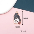 Détail du pendentif gothique en émail corbeau sur crâne avec dimensions 26x16mm - Corbeau Squelette
