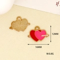 Vista dettagliata dei ciondoli cuore in smalto, dimensioni 16x12mm e peso 0,8g - Stile Tiro con l'Arco Doppio Cuore (26) / Rosa Rosso