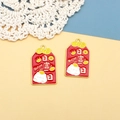Detailansicht der glücklichen Omamori-Anhänger mit reichem Katzen-Design für DIY-Schmuck. - Täglicher Reichtum (1#) / 10 Stück/Packung / Rot