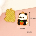 Gedetailleerde weergave van pandahanger met oranje kaki en gouden rugpatroon achterzijde - Persimmon Panda