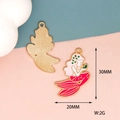 Vista detallada del tamaño de un dije de sirena de esmalte para joyería DIY, 30x20mm - Estilo de Sirena (C-329)
