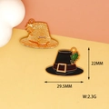 Detail view of Thanksgiving hat charm with 29.5mm x 22mm dimensions and 2.3g weight - Pilgrim Hat with Right Leaf