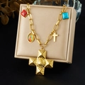Collier vintage plaqué or avec gros maillons et plusieurs pendentifs croix - Collier Épais Vintage Vierge Marie Croix Religieuse (N4134)