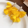 Elegante, leuchtend gelbe, mehrlagige Stoffblumen-Ohrhänger mit funkelnden Strasssteinen - Gelber Stoff Strass Quastenstil (52# Silberstift)