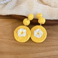 Boucles d'oreilles tissées jaunes élégantes avec fleurs de frangipanier en résine - 67# Tige en Argent-Jaune
