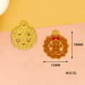 Detailed macro view of gingerbread man Christmas pendant showing size 18x15mm and weight 0.7g - 1 Piece / Light Coffee Gingerbread Man