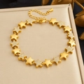 Detail van de karabijnsluiting en de verstelbare verlengketting aan de sterarmband - Ster Hanger Stijl (B2073)