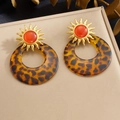Vintage golden sun stud earrings with amber resin and leopard print acrylic hoops - Sun Leopard Tortoiseshell Style (E6291)
