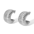 Macro detail of silver C-shaped ribbed earrings with polished stainless steel texture - C-Shape Striped Style (XKE0126)