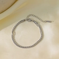 Bracciale a doppio strato in acciaio inossidabile argento con perline e chiusura a moschettone - Grano di riso Gypsophila (QYE2206) / Grano di riso Gypsophila (Colore acciaio)